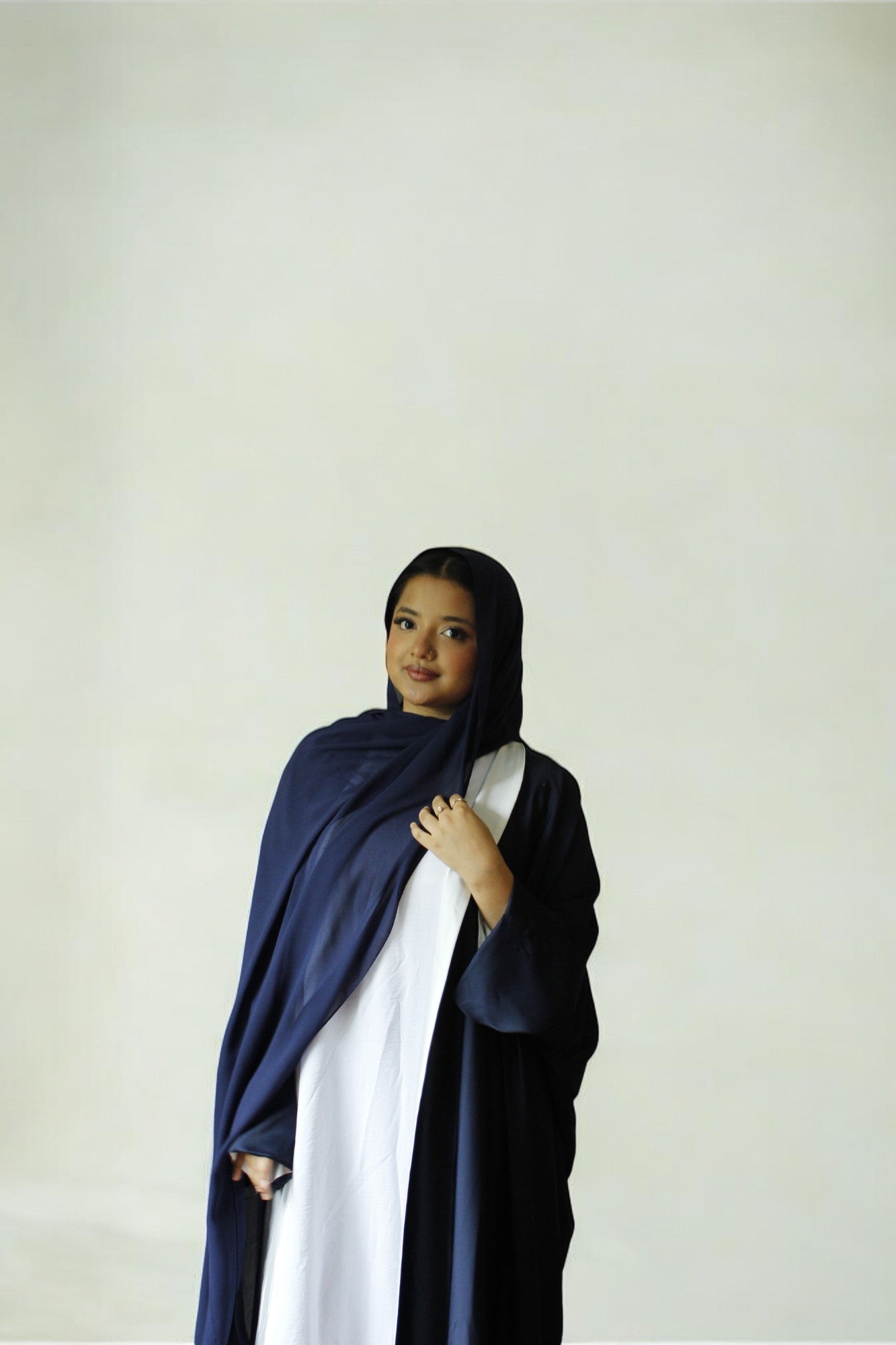 Iris Reversible Abaya